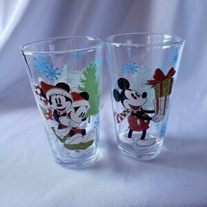 Zak! Disney Mickey Minnie Mouse Glassware Set of 2 Pint 16 ounce Christmas Cups